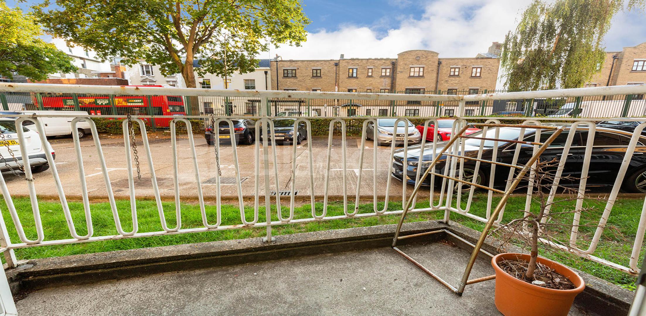 			3 Bedroom, 1 bath, 1 reception Flat			 Bayham Street, Camden / Kings Cross